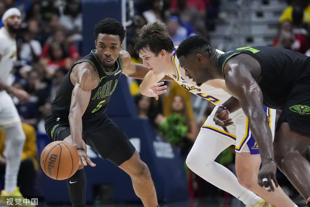 不仅凭借稳 不仅凭借稳